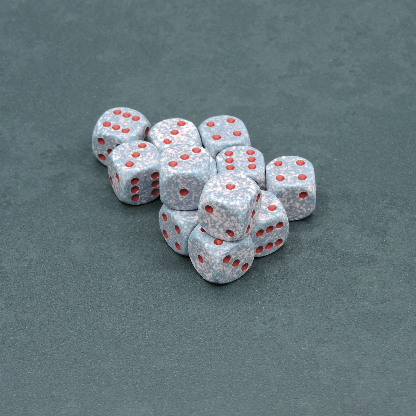 Air Speckled 16mm d6 Dice Block (12 dice)