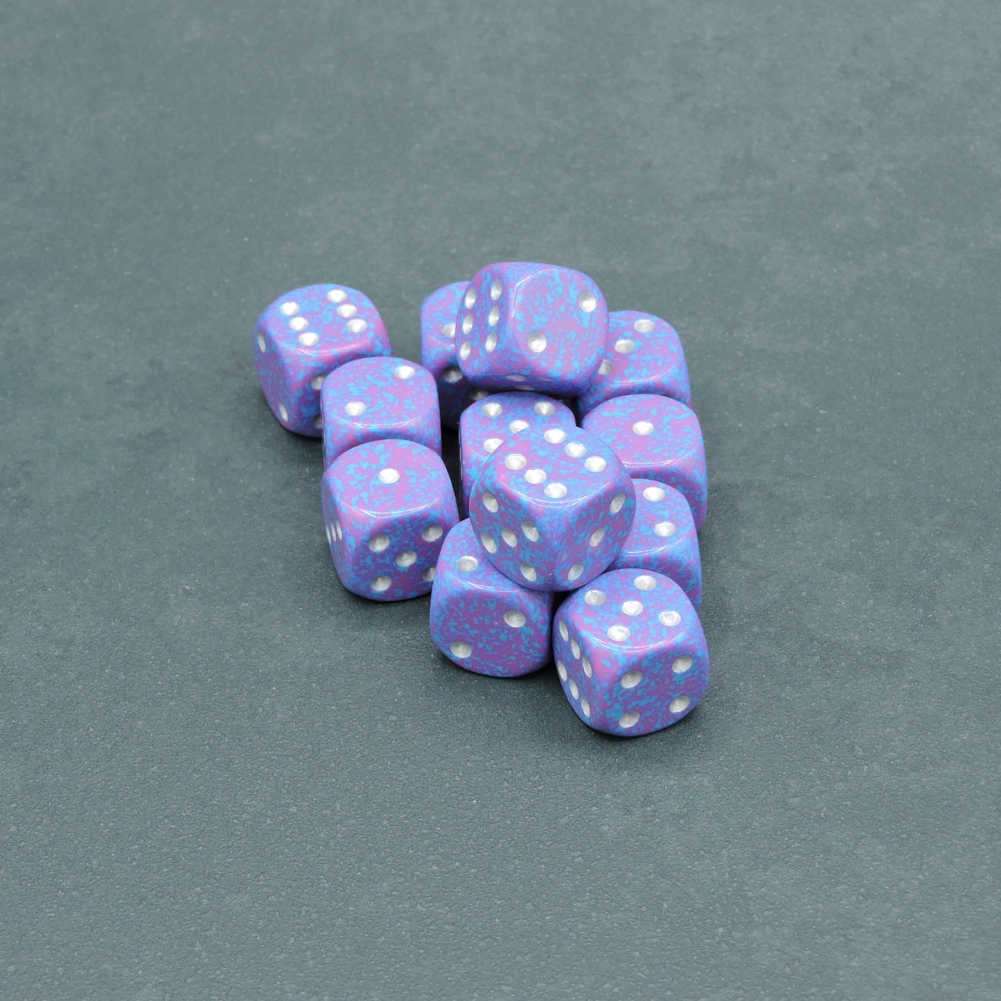 Silver Tetra Speckled 16mm d6 Dice Block (12 dice)