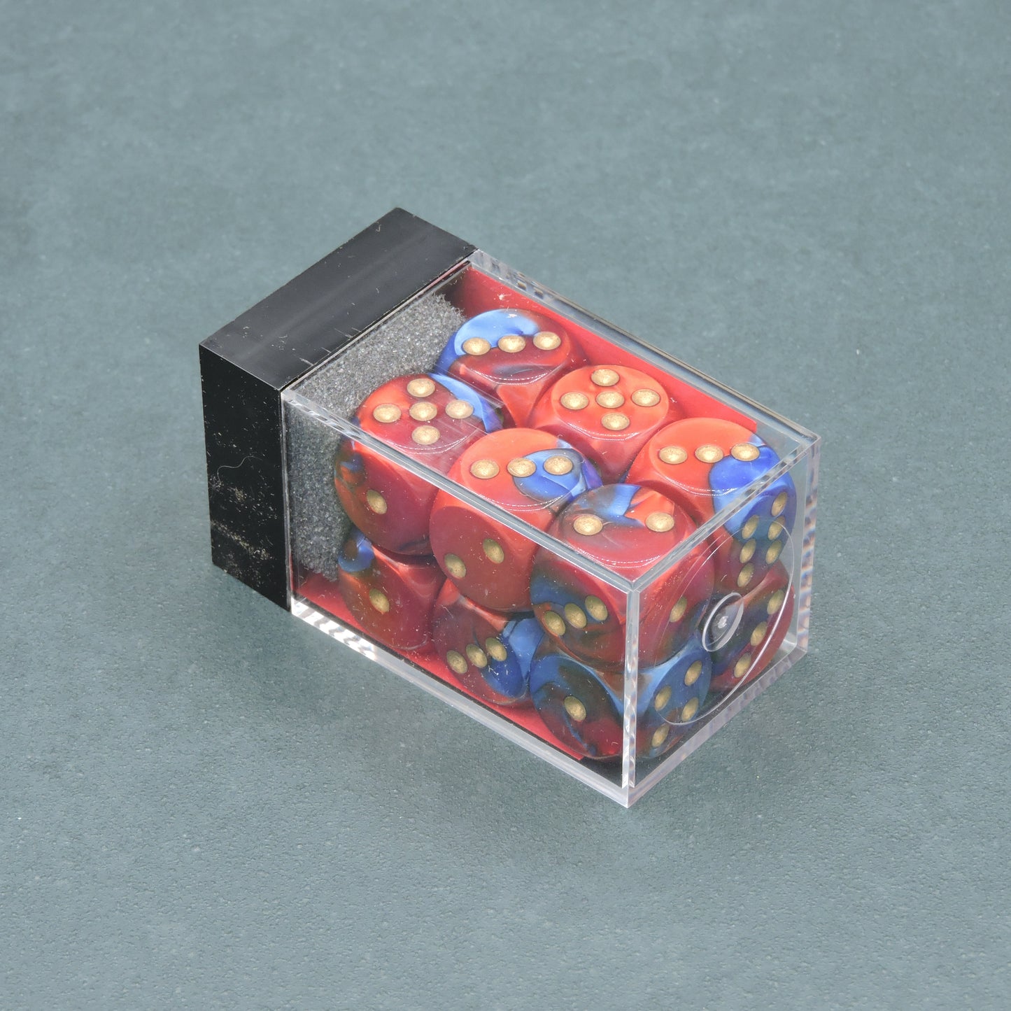Blue-Red w/ gold Gemini 16mm d6 Dice Block (12 dice)