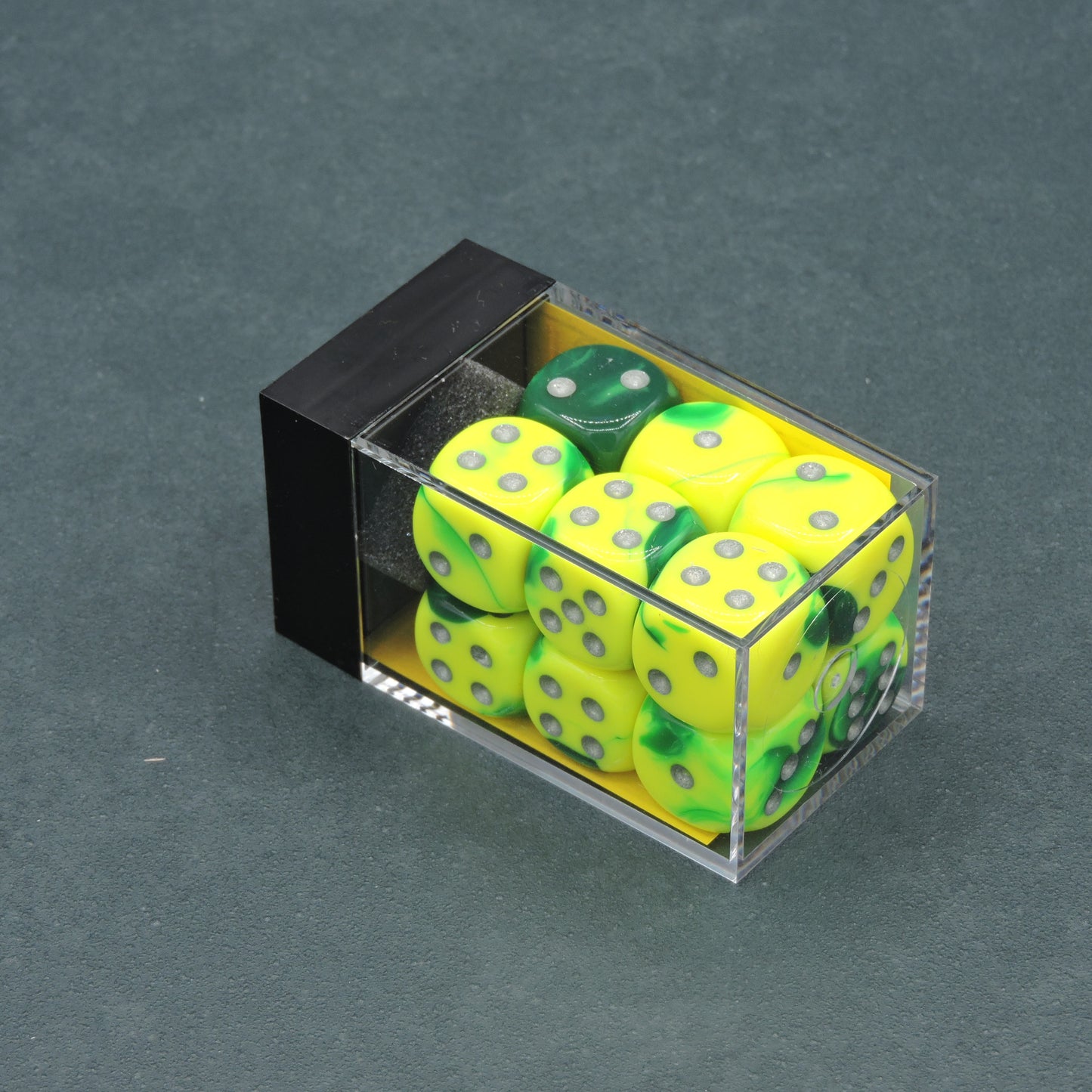 Green-Yellow w/ silver Gemini 16mm d6 Dice Block (12 dice)