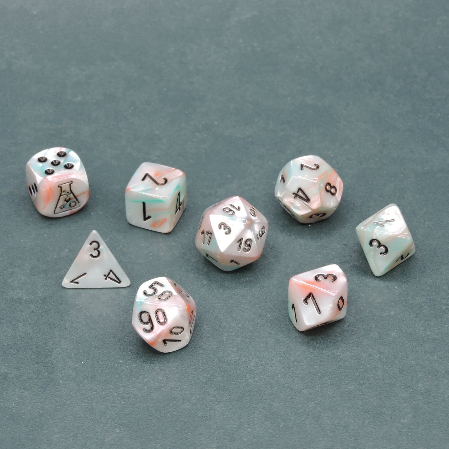 Sea Shell w/ black Lustrous Polyhedral 8-die Set